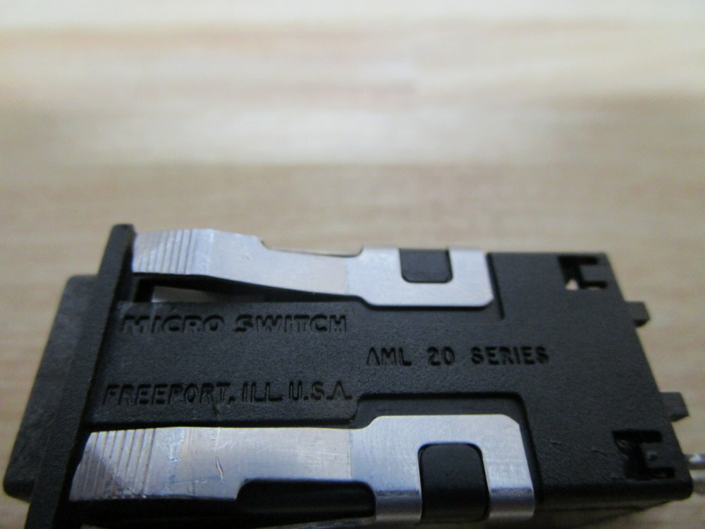 Micro Switch 259A9823P103 Honeywell Lock Switch