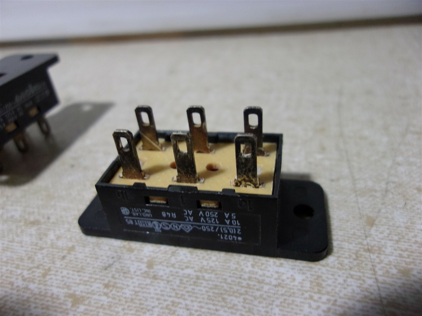 NEW Marquardt Voltage Select Slide Switch 4021 115-230V 6-Pin Lot of 3