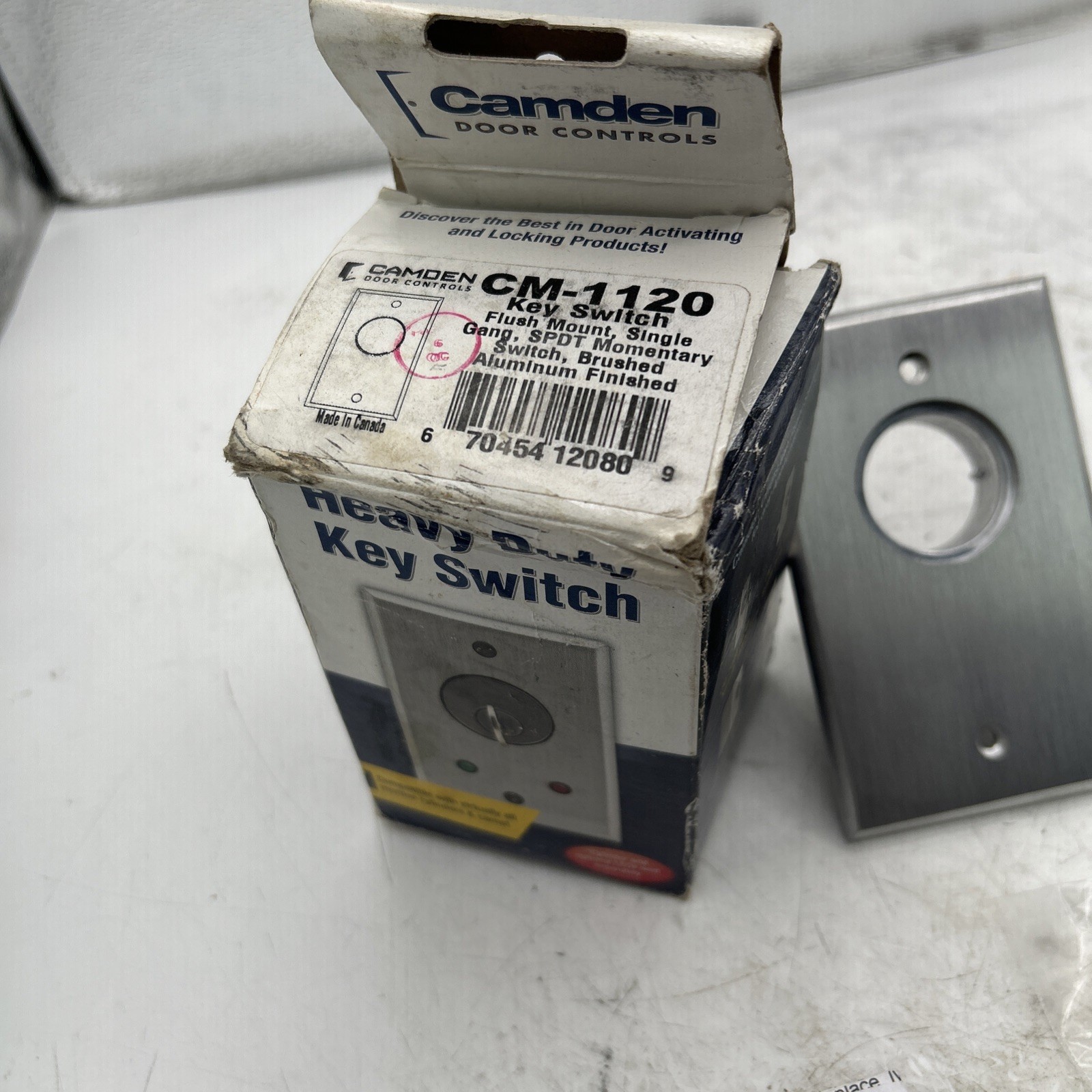 CAMDEN CM-1120 Key Switch See Pics 30 Day Warranty