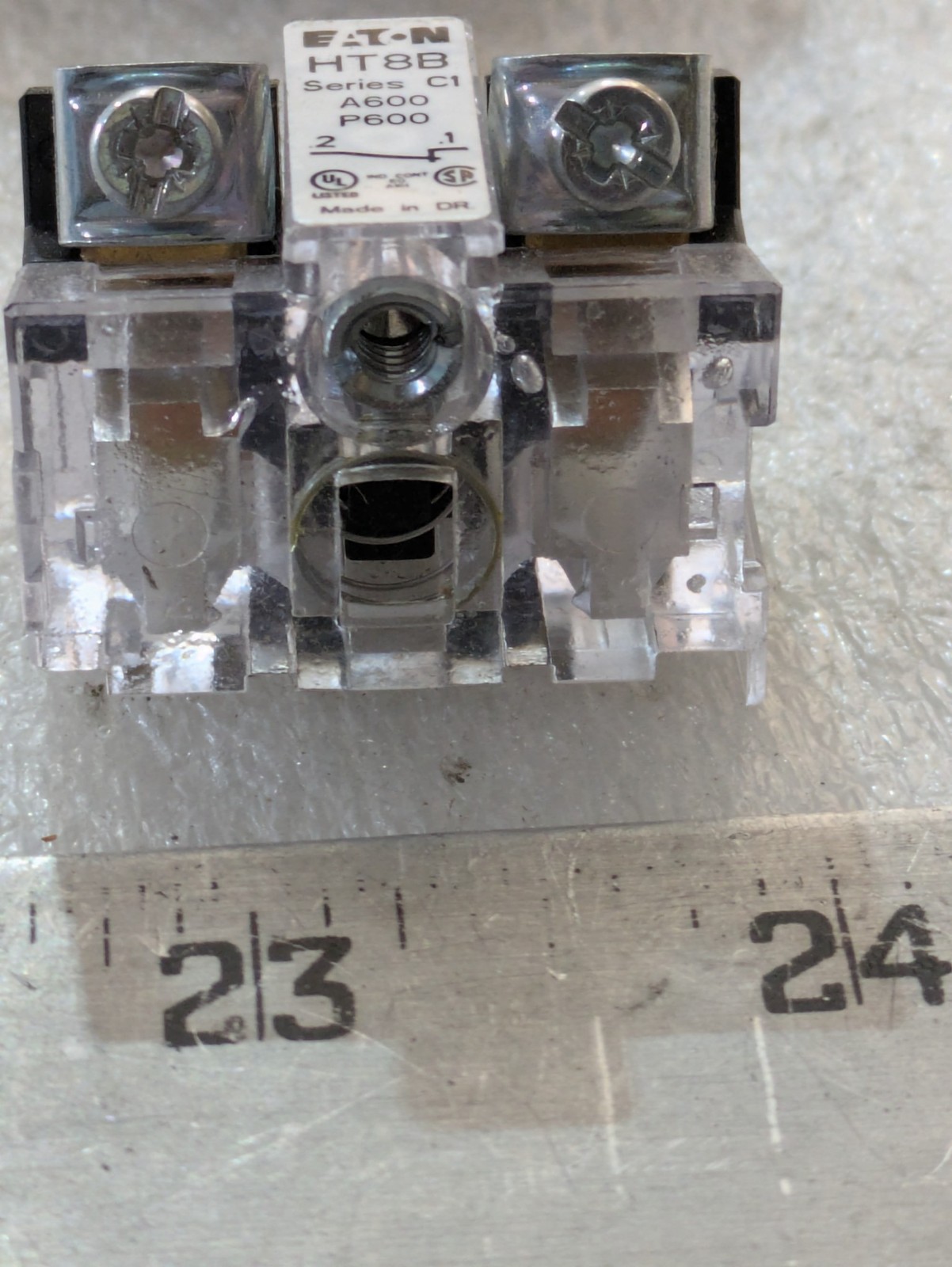 Eaton HT8B HT800 30.5mm 1NC Pushbutton Contact Block Industrial Control OEM
