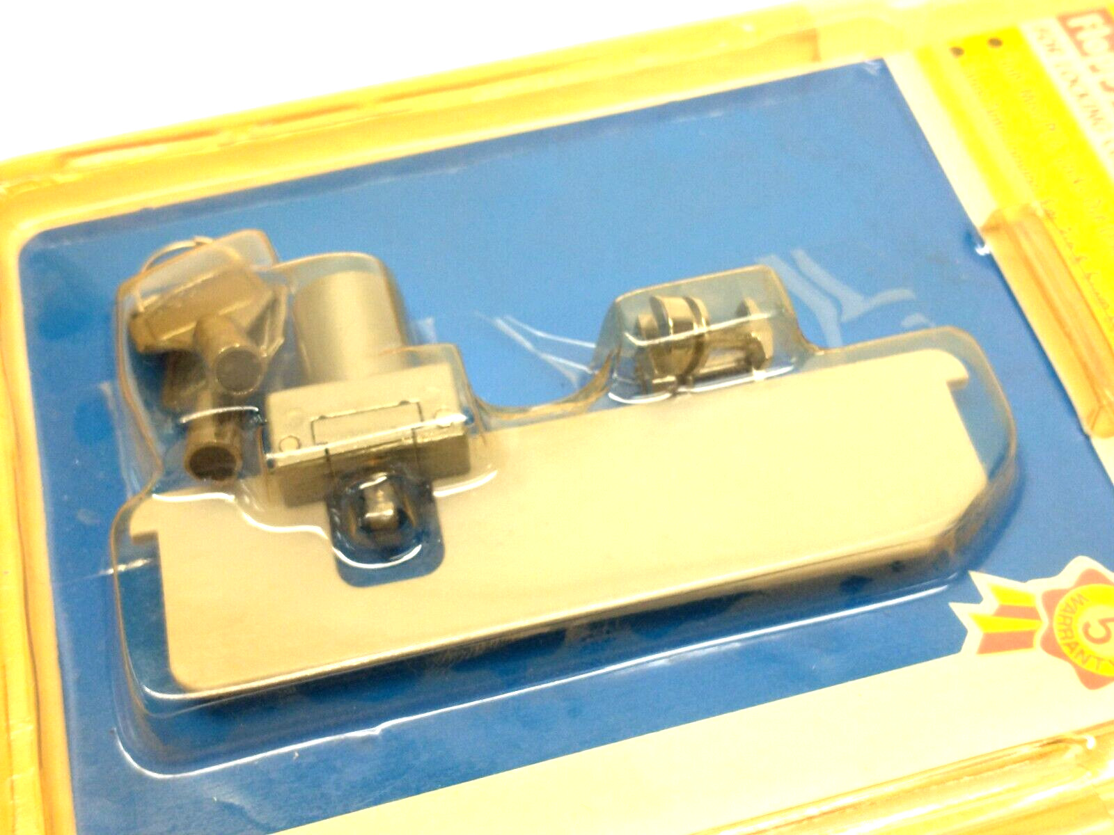 GENii Security H55085 Floppy Disc Drive Lock, Fits 3-1/2″ & 5-1/4″ Drives