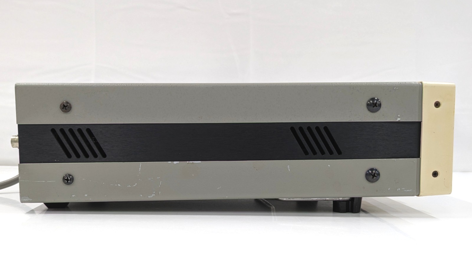 SR560 [Operation Tested] Low Noise Voltage Preamplifier SRS S/N:69925
