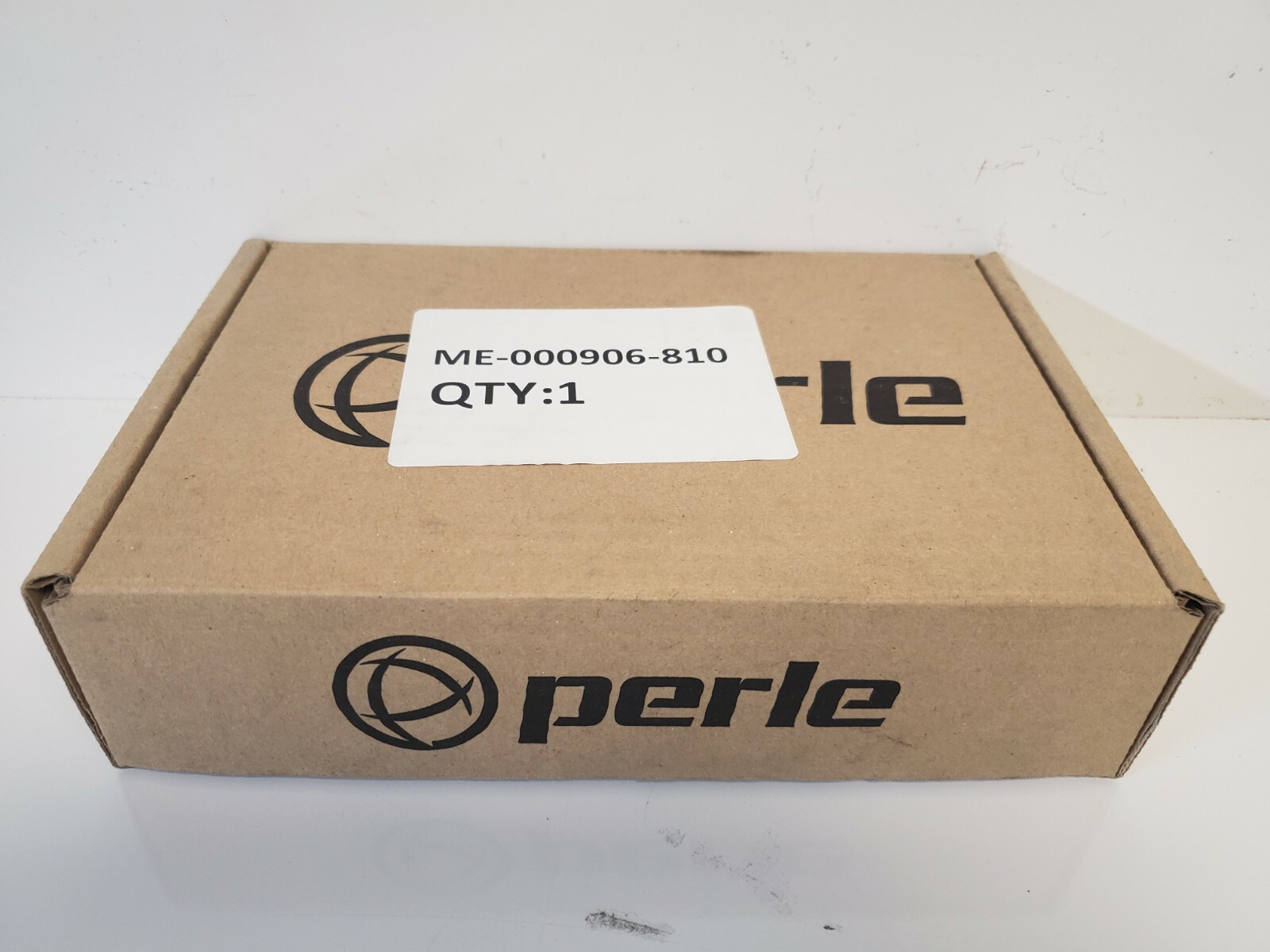 NEW IN BOX! PERLE INDUSTRIAL ETHERNET SWITCH 07010740 IDS-108F-DM2ST2-XT