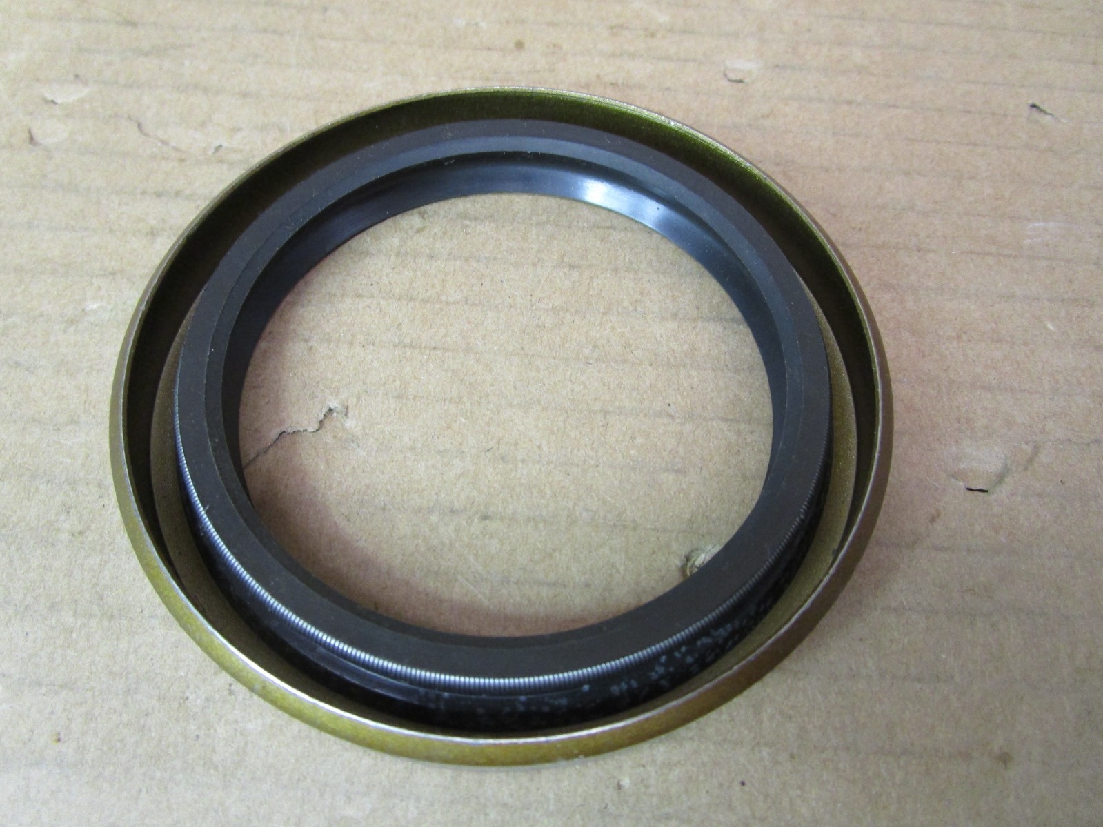 New Open Box Lot of 3 Pieces NOK AD3519K Oil Seal 52041ISU