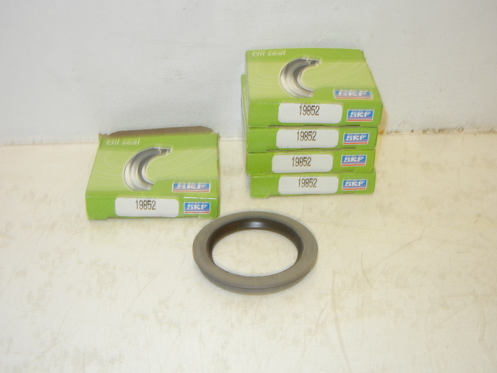 LOT OF 5 SKF 19852 NEW OIL SEALS JOINT RADIAL 19852
