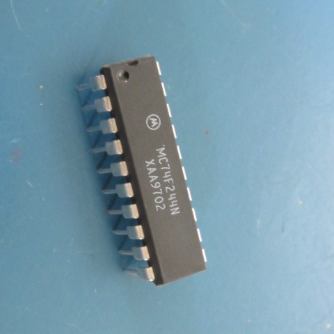 MOT/ONSEMI MC74F244N Qty of 90 per Lot IC74F244N 20P Plastic DIP