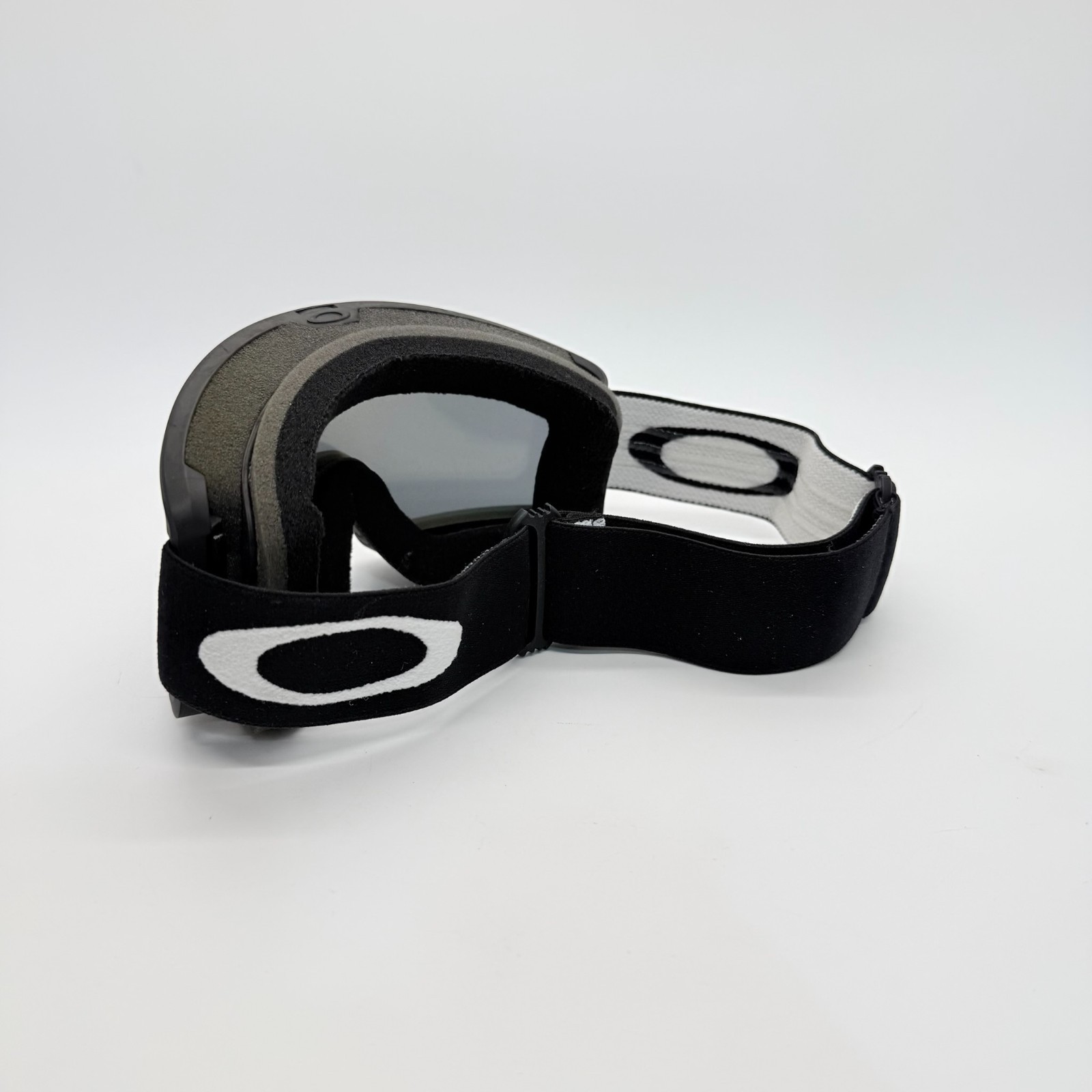 Oakley Target Line L Snow Goggle Matte Black Dark Gray Lens