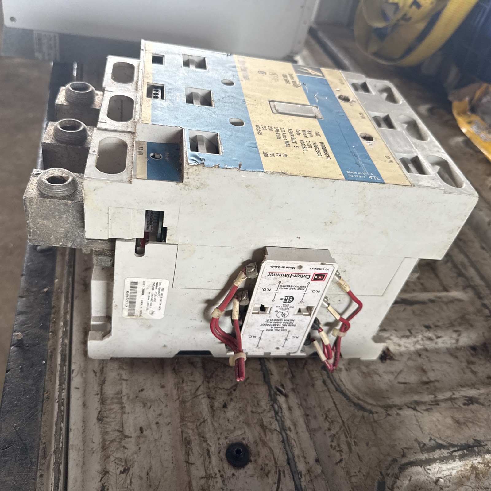 CUTLER HAMMER W200M5CFC 1A96725E01 120V 270A (AS PICTURED) UNMP