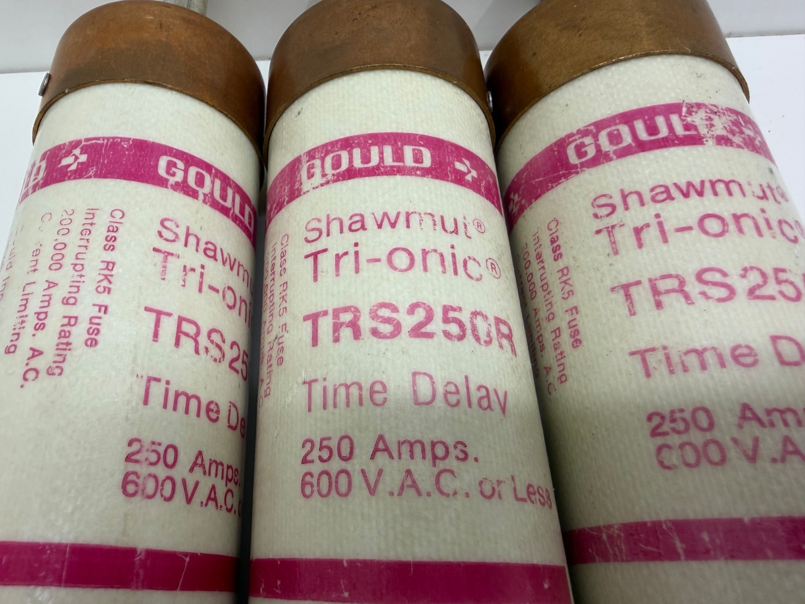 LOT OF (3) NOS! GOULD SHAWMUT 250A 600V RK5 FUSES TRS250R