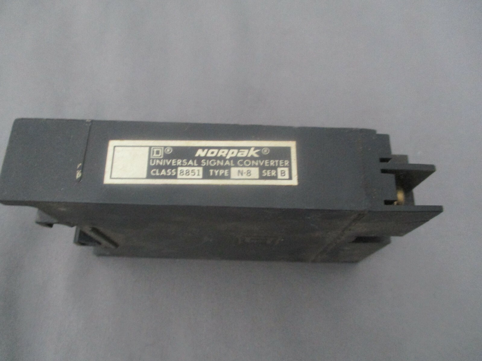 Norpak Square D Universal Signal Converter 8851 N8-S1 Series B