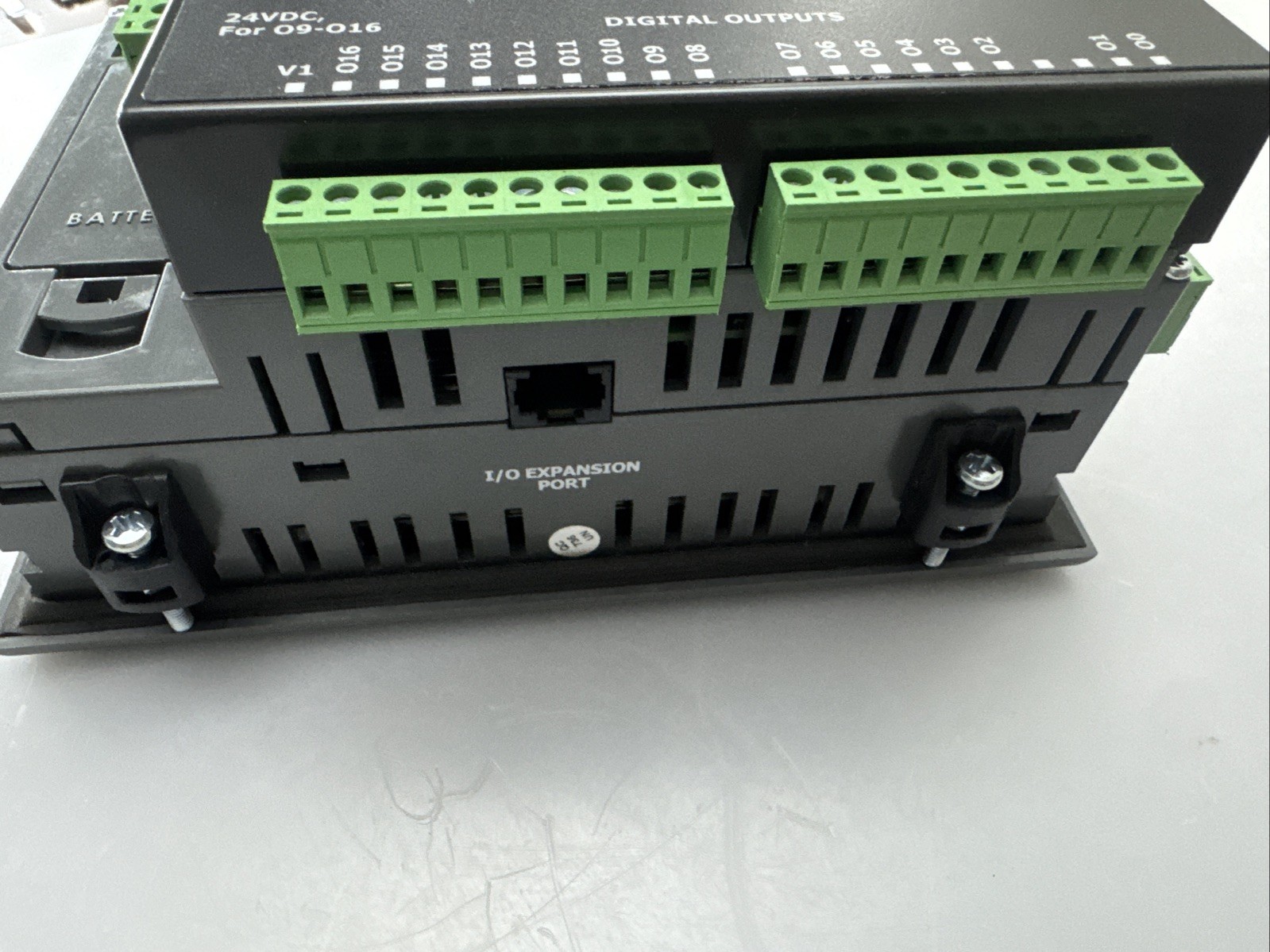 UNITRONICS V570-57-T20B-J / V200-18-E4XB