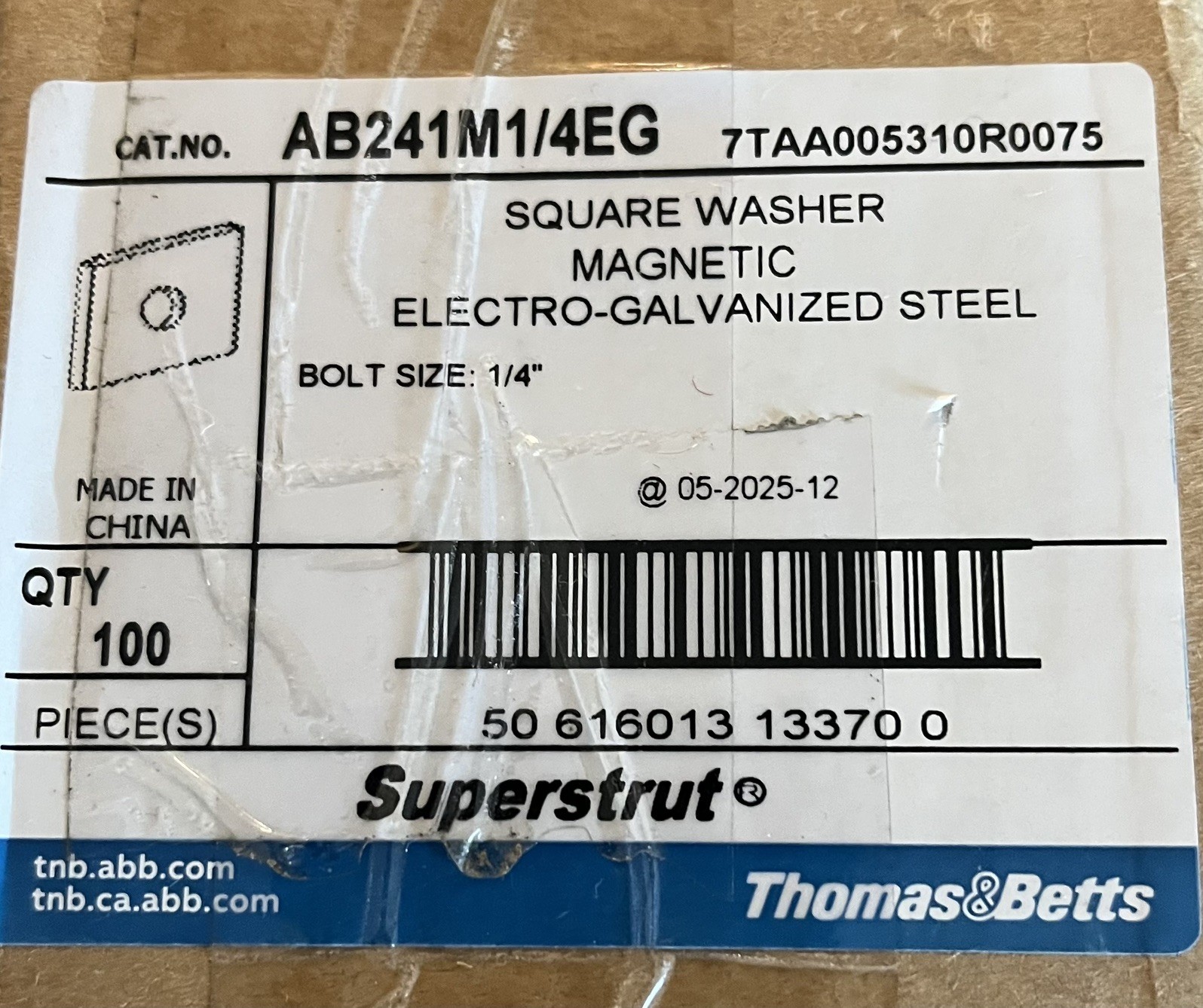 Superstrut Square Washer 1-1/2″ x 1-1/2″, Bolt Size 1/4″, Thickness 1/8″ 100 pcs