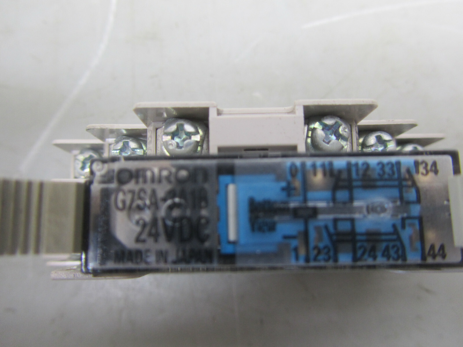 OMRON G7SA-3A1B 24VDC RELAY WITH P7SA-10F-ND BASE