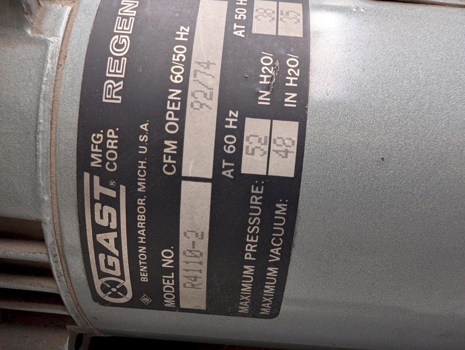 Gast Regent Model R4110-2 1 HP Vacuum Pump Motor J611AX 115/208-230V 2850 RPM