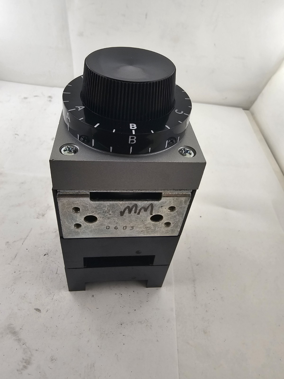 AGASTAT 7014AD TIMING RELAY 10-100SEC 120V 60HZ TIME DELAY