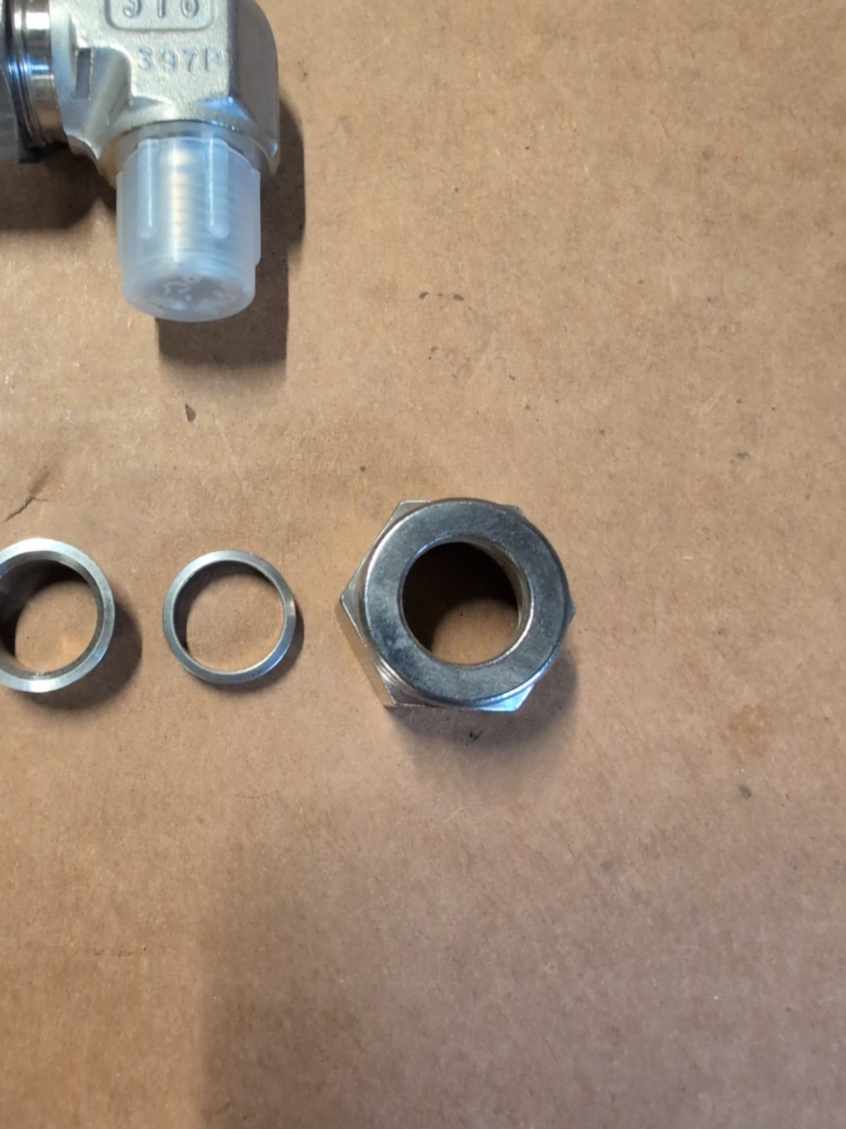 Parker 316 SS 90° Elbow Fitting, 1/2″ TUBE X 1/4″ NPT, LOT OF 5