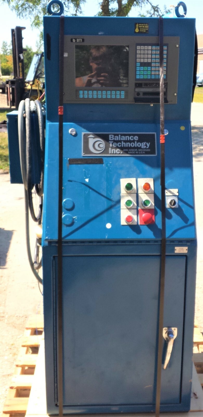 250 lb. Balance Technology Inc #H-250 Horizontal Balancer w/Safety Shield
