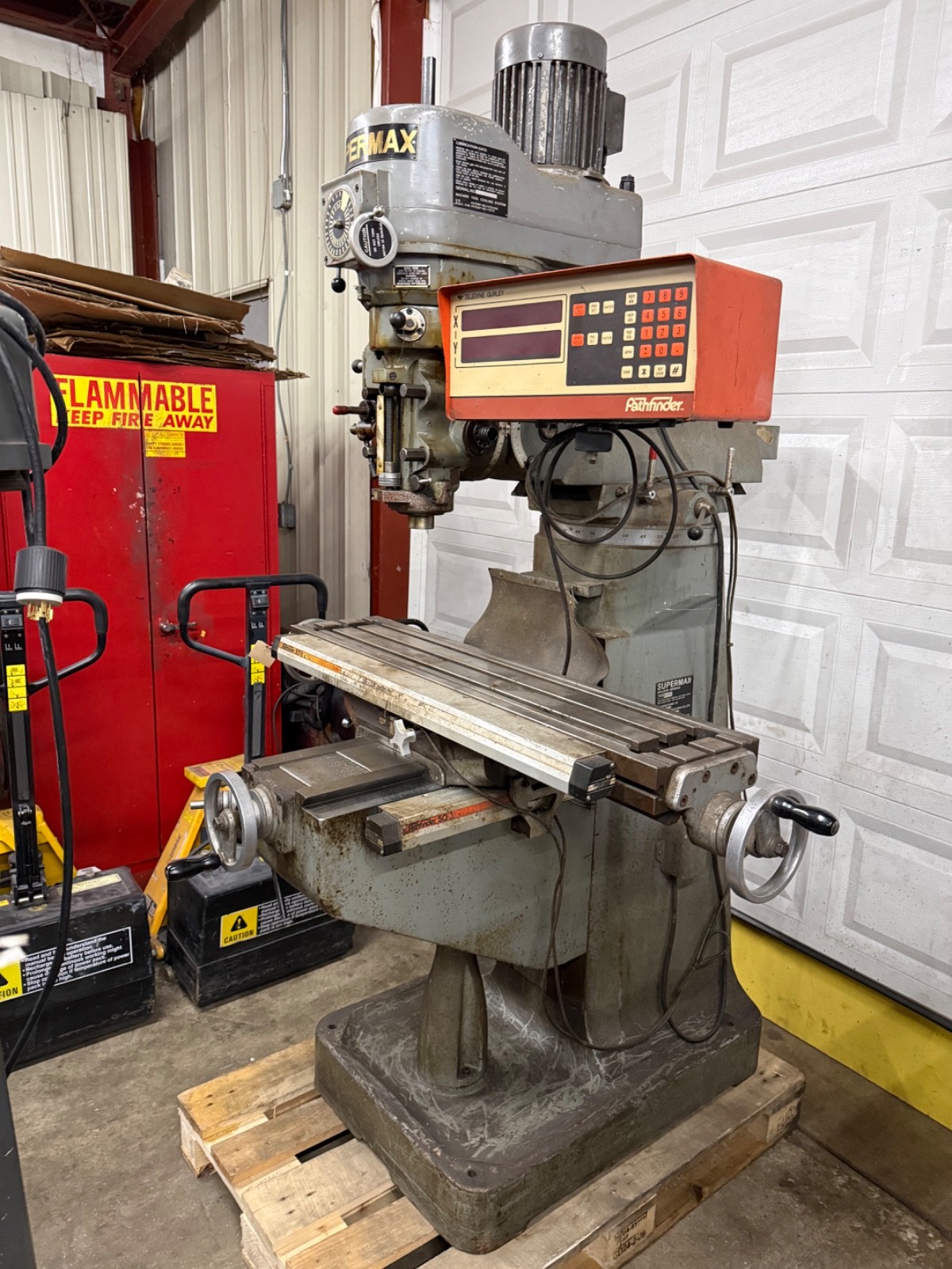Supermax YCM-1-1/2 9″ x 42″ Vertical Knee Mill W/ DRO Readout