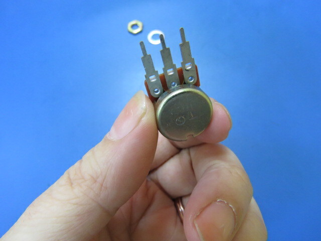 GENERIC B10K 3 pin Qty of 15 per Lot potentiometer 3 pin