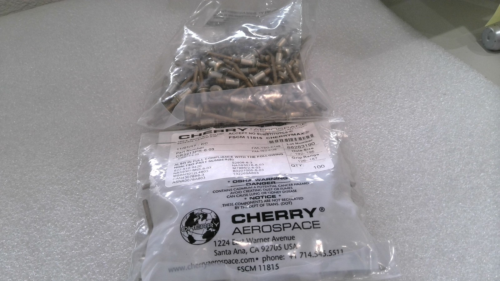 CHERRY CR3213-6-3 RIVET (LOT OF 10)