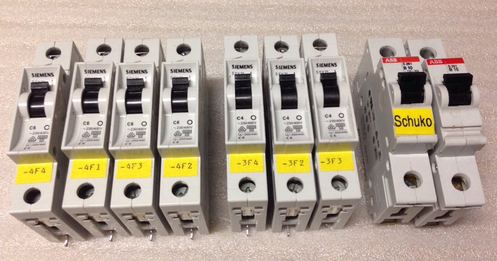 Siemens 5SX21-C6 & 5SX21-C4 & ABB S261B10, Lot Of 9, SHIPSAMEDAY#1632M