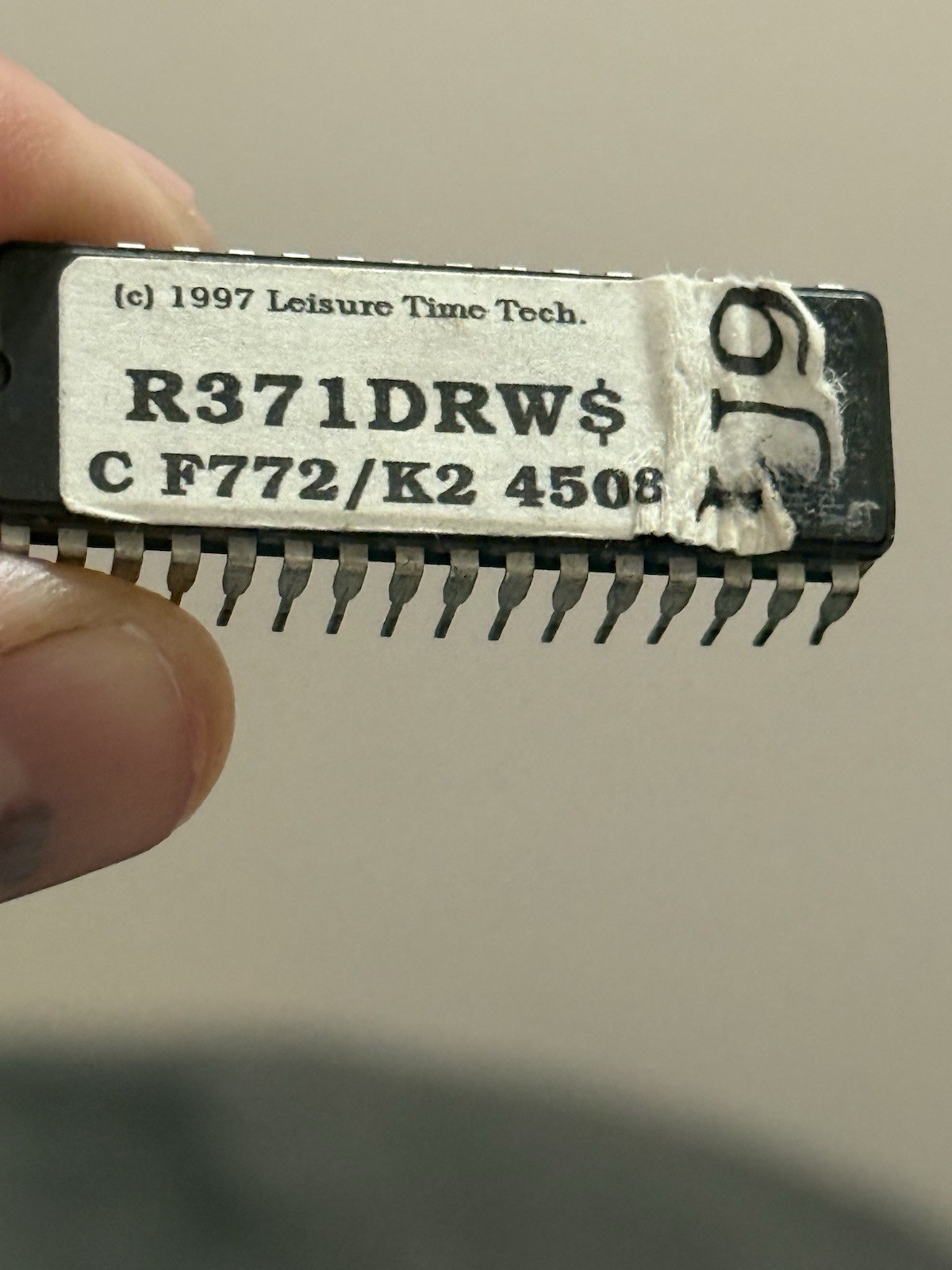 Leisure Time Tech R371DRW$ Shamrock Game ROM Chip U5/U9 – Vintage 1997 Arcade