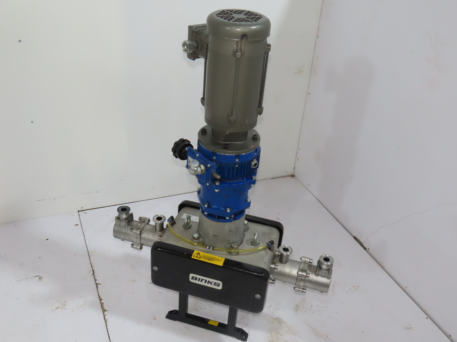 Binks 104018-PKG E2-15 Smart Pump 1HP 3Ph 1″ Ports