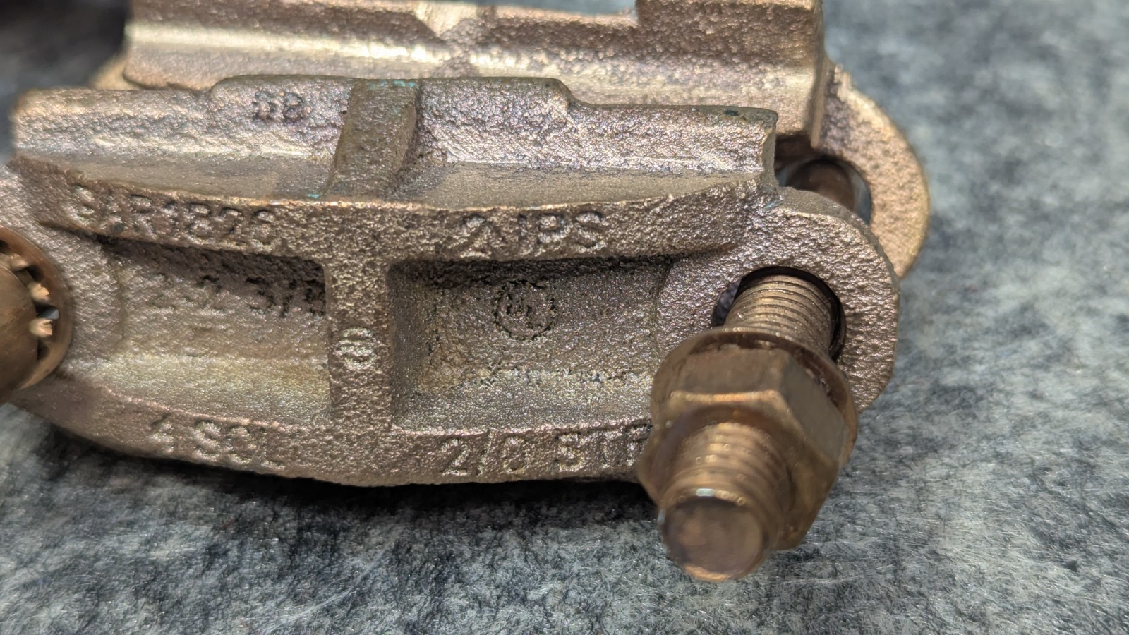 🔥New🔥 BURNDY GAR1826 – Mechanical Grounding Connector, Cable to Rod or Pipe
