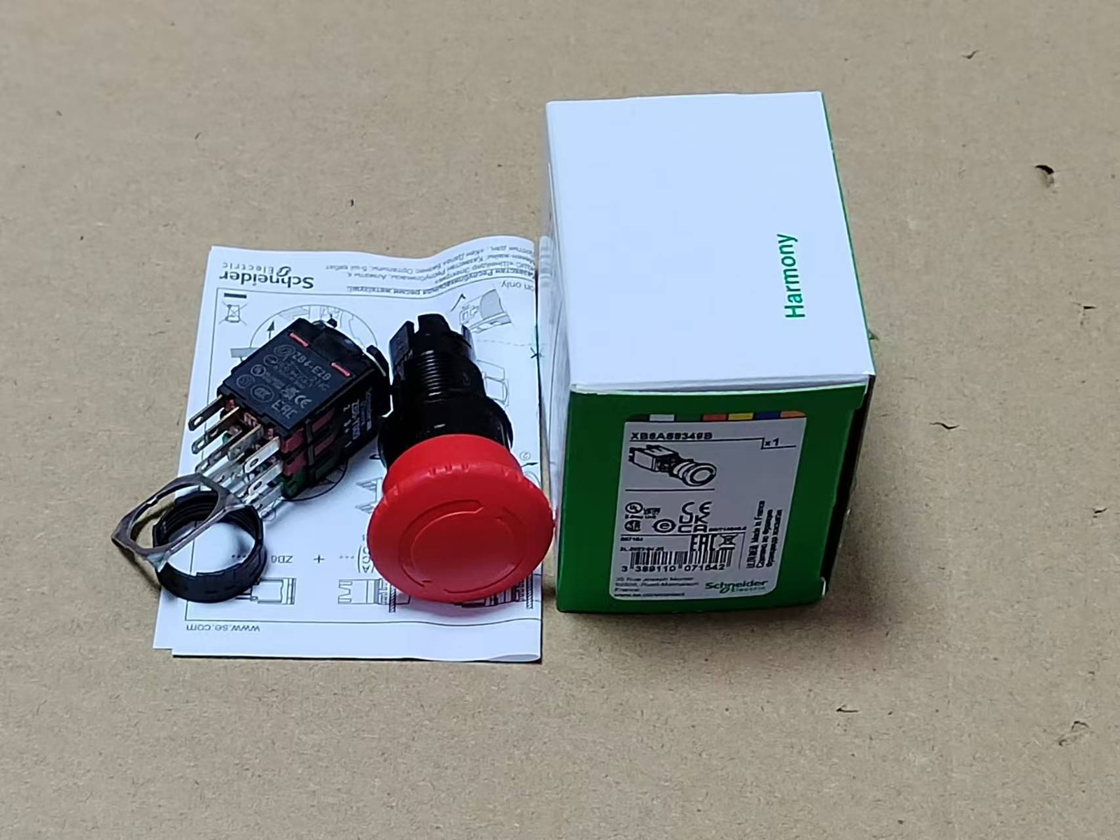 1pc New Schneider Knob emergency stop button ZB6-E2B ZB6-Y009-E1B