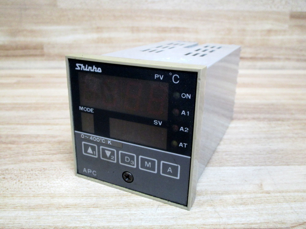Shinko APC 735 A/E Temperature Controller