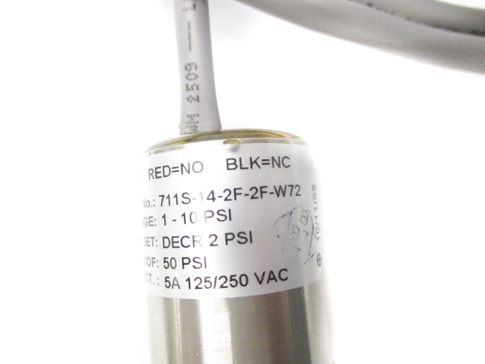 BARKSDALE 711S-14-2F-2F-W72 1-10PSI NSNP