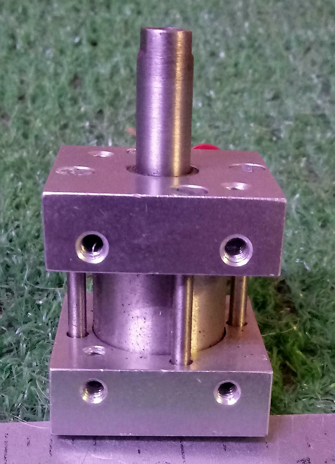1 NEW BIMBA FLAT-1 FSD-040.625 PNEUMATIC CYLINDER NNB***MAKE OFFER***