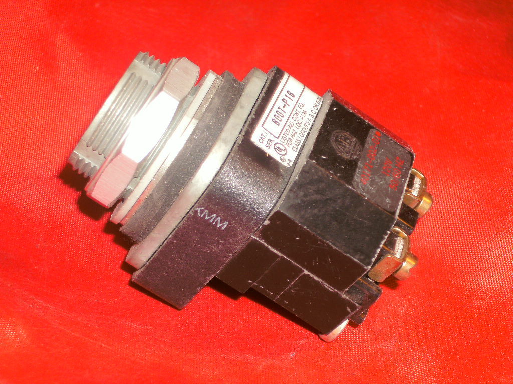 ALLEN BRADLEY 800T-P16 PILOT LIGHT MODULE 120V 800TP16