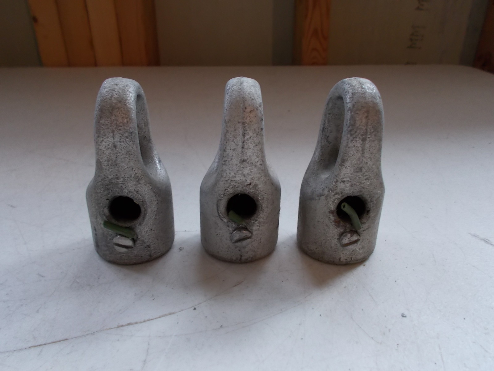 Lot of 3 Conduit Hangers 3/4″ x 2-78″ x 1-1/4″ x 1-3/8″ *FREE SHIPPING*