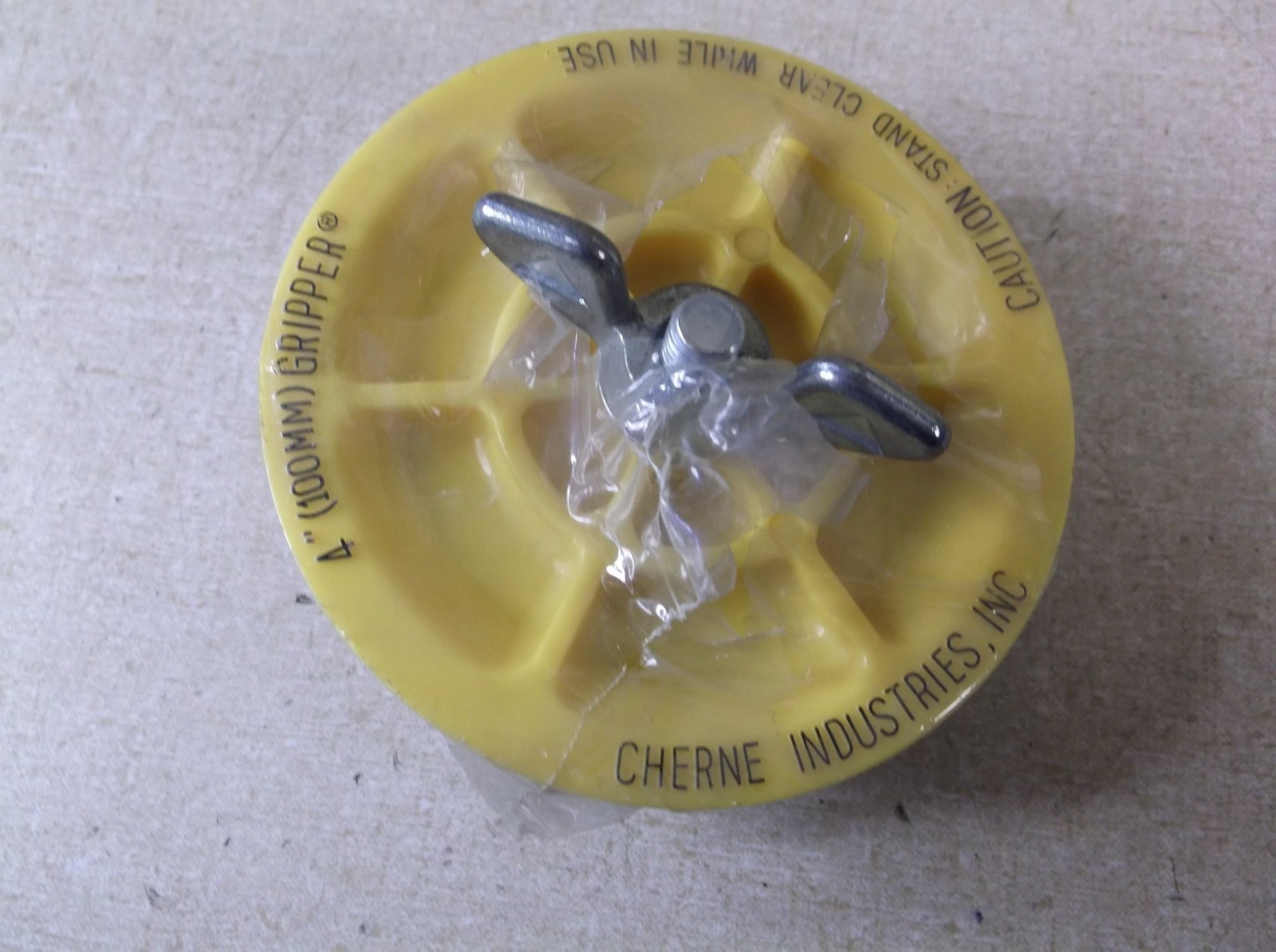 NEW Hydro-Tek Float Tank Plyub 54110 4″ 100mm Gripper Cherne Industries Inc