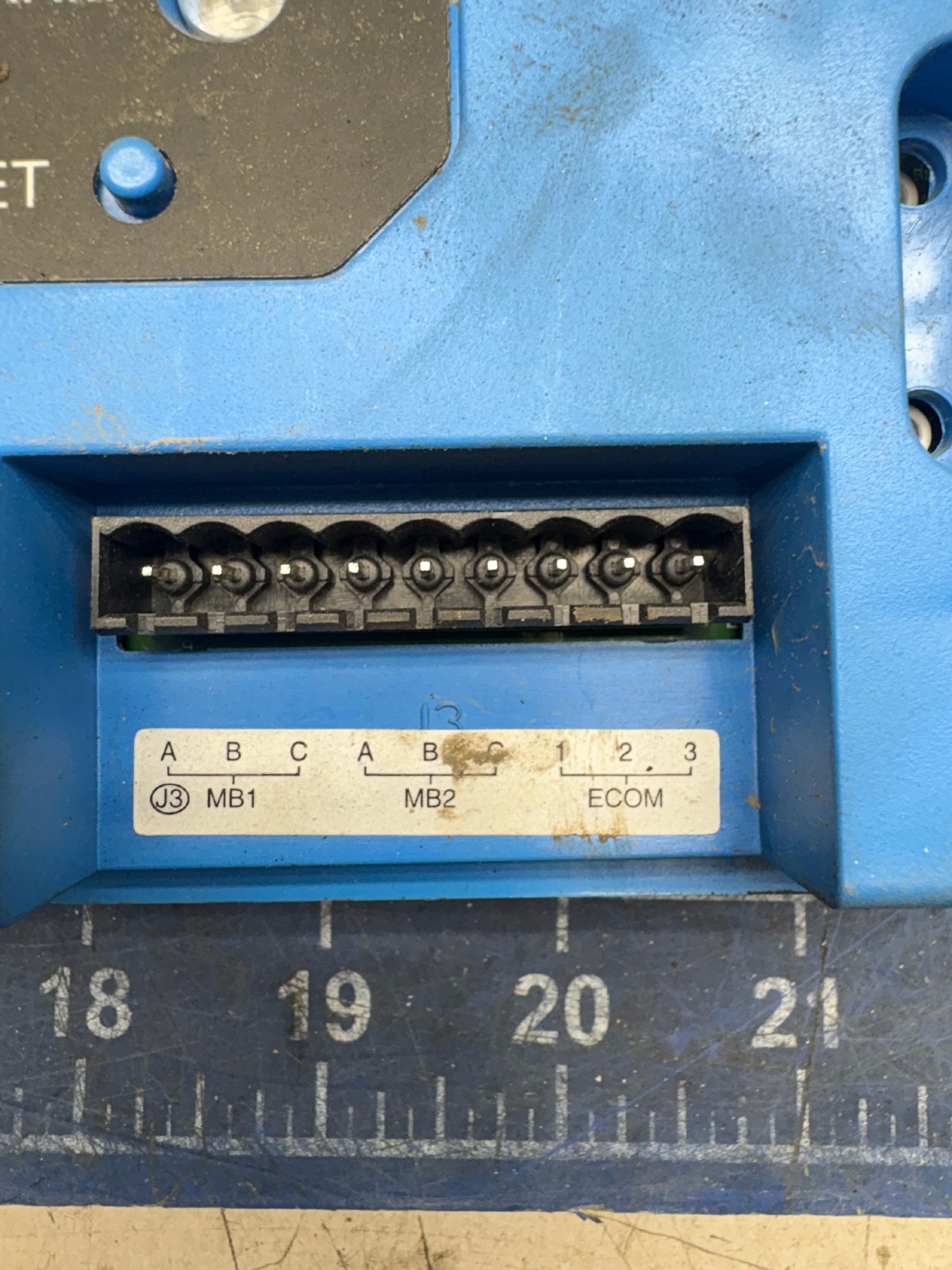 HONEYWELL SOLA HYDRONIC CONTROL R7910A1027 *SEE PICTURES*