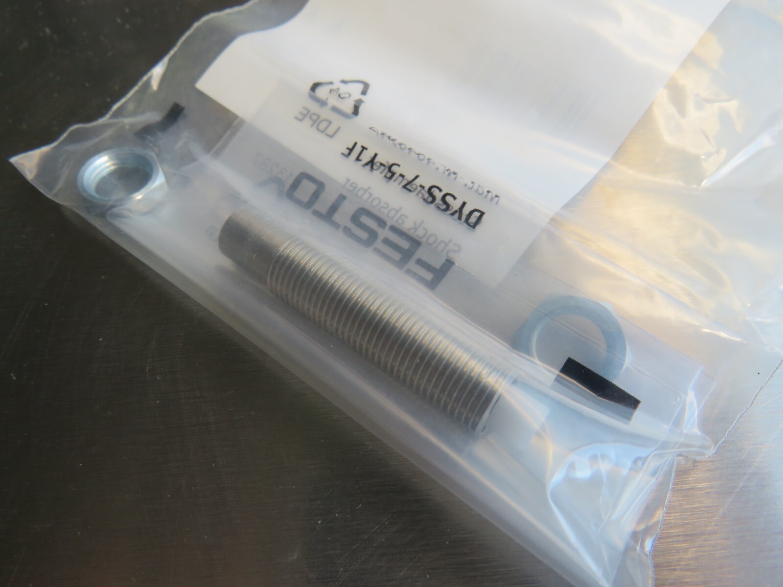 Festo DYSS-7-5-Y1F Shock Absorber 8069001 (USA SELLER)