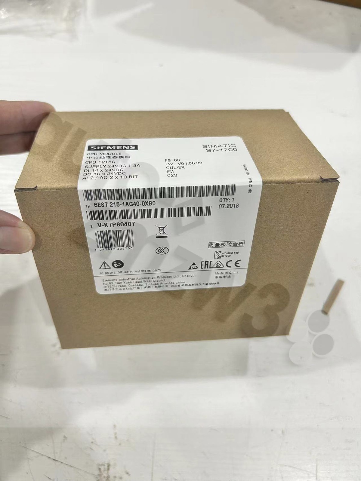 ONE SIEMENS 6ES7215-1AG40-0XB0 DC 6ES7 215-1AG40-0XB0 NEW CPU 1215C