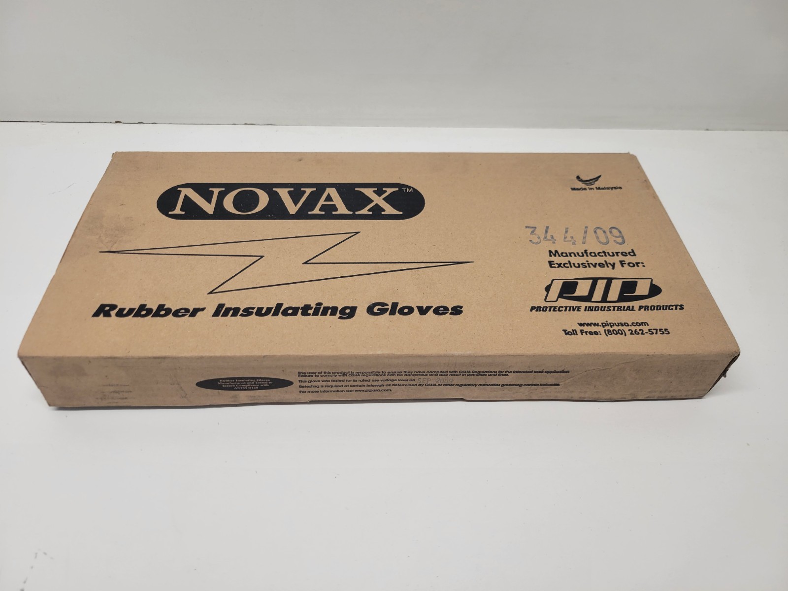 NEW OLD STOCK! NOVAX TYPE 1 CLASS 0 LENGTH 11 CUFF ST SIZE 11 GLOVES 150-0-11/11