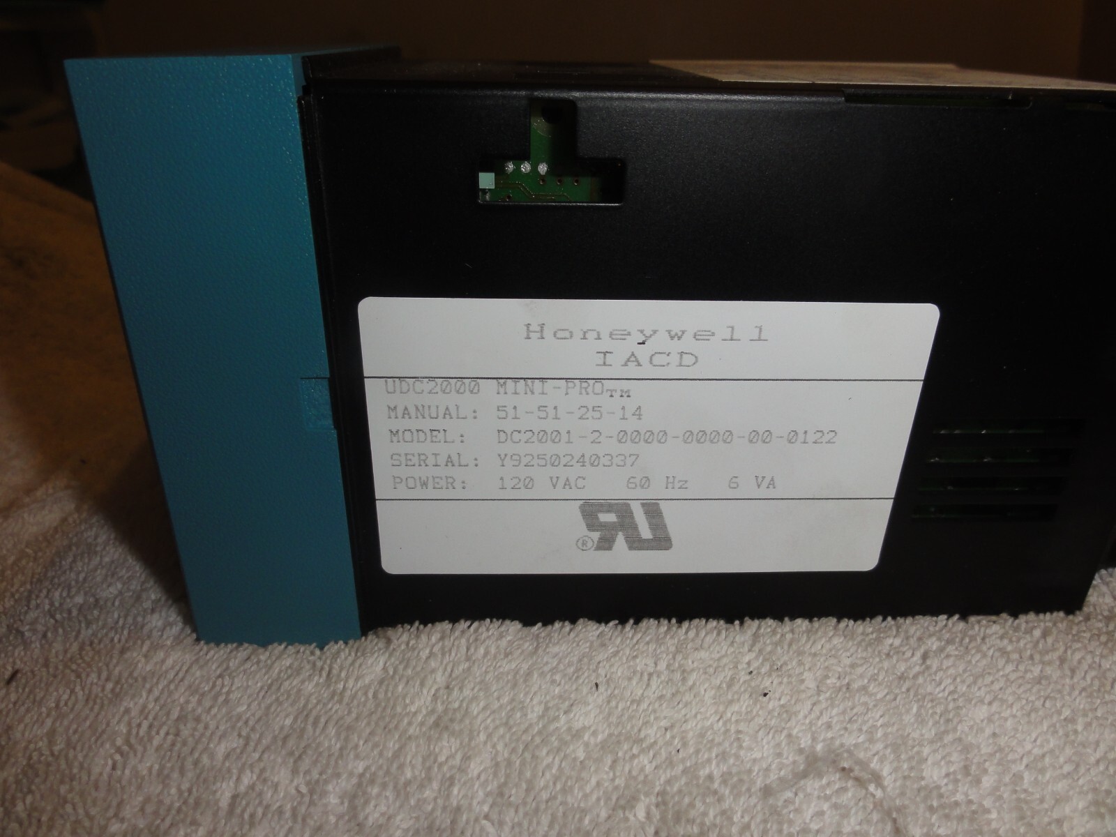 HONEYWELL DC2001-2-0000-0000-00-0122 Temperature Control Mini Pro NEW (Open Box)