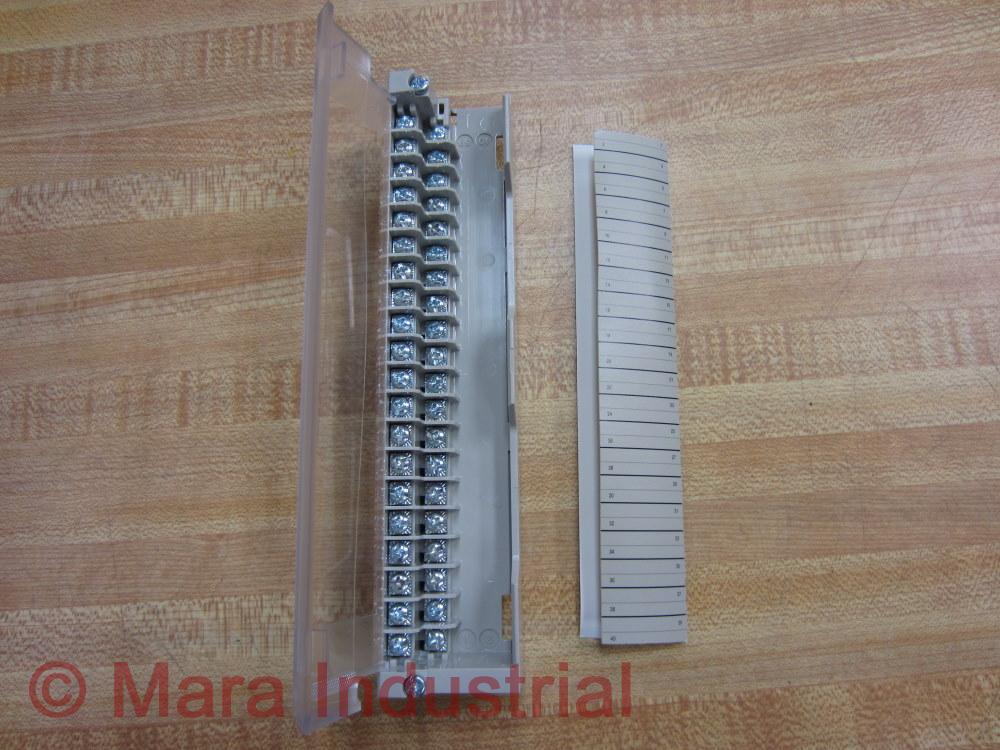 Schneider 140 XTS 002 00 Terminal Strip 140XTS00200 (Pack of 6)