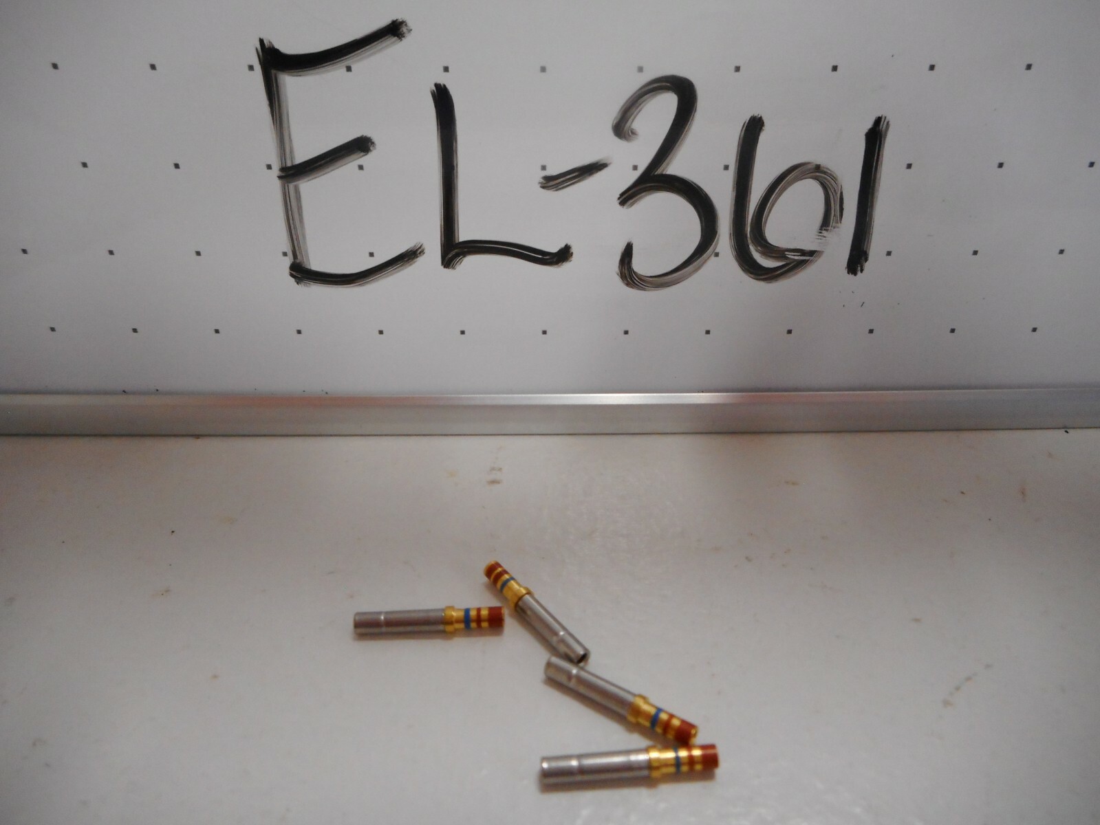 NOS LOT OF 25 MIL-SPEC 16 GA SOCKET CONTACTS M39029/5-116