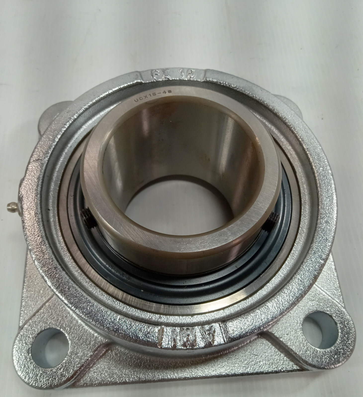 1 NEW AMI FX 15 4 BOLT FLANGE W/ UCX15-48 INSERT BEARING NNB ***MAKE OFFER***