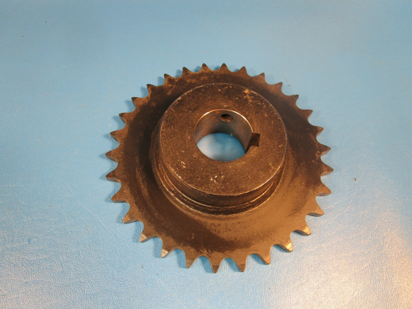 Martin 50BS30H 1 7/16″ Finished Bore Sprocket 50 Chain 30 Hardened Teeth, Keyway