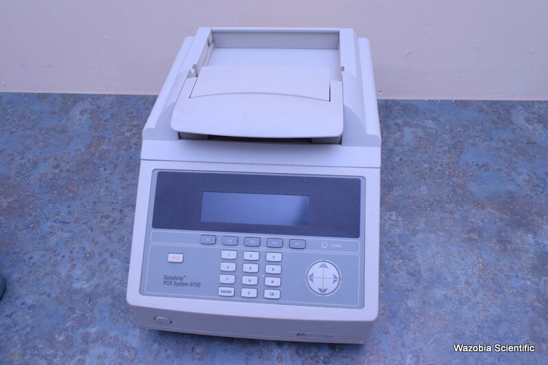 AB APPLIED BIOSYSTEMS GENEAMP PCR SYSTEM 9700 WITH 96 WELL BLOCK
