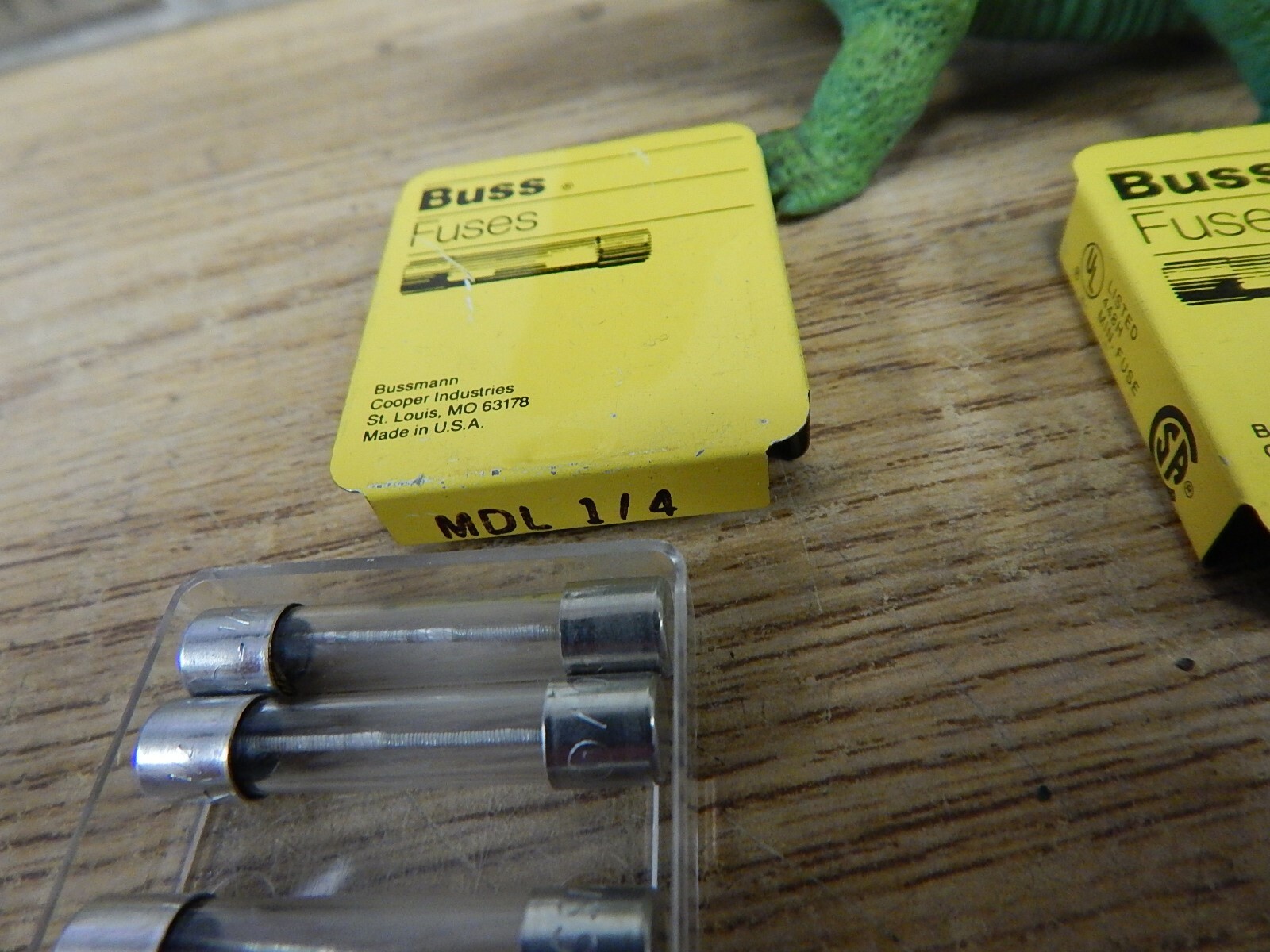 NEW Buss MDL 1/4 Fuses, Lot of 7 *FREE SHIPPING*
