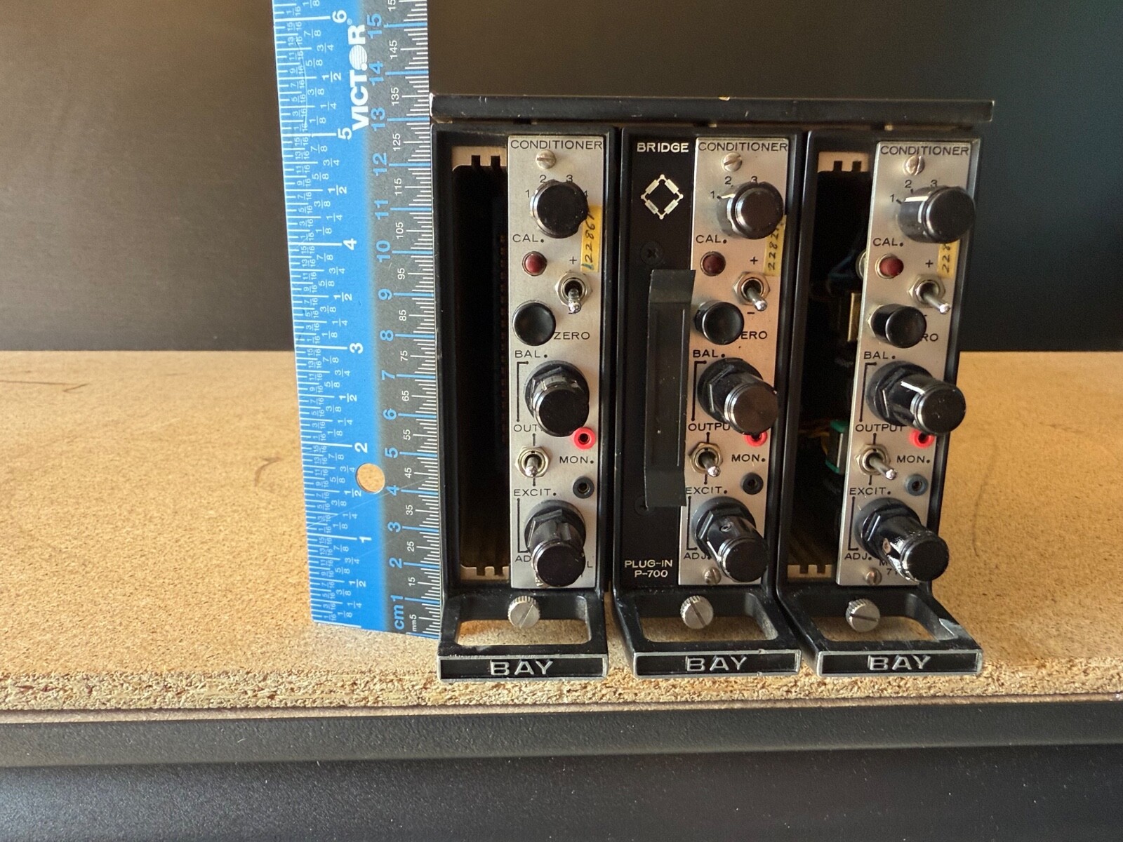 Vintage Modular RF Signal System Bay Laboratories with Plug-ins Model 7111 HAM