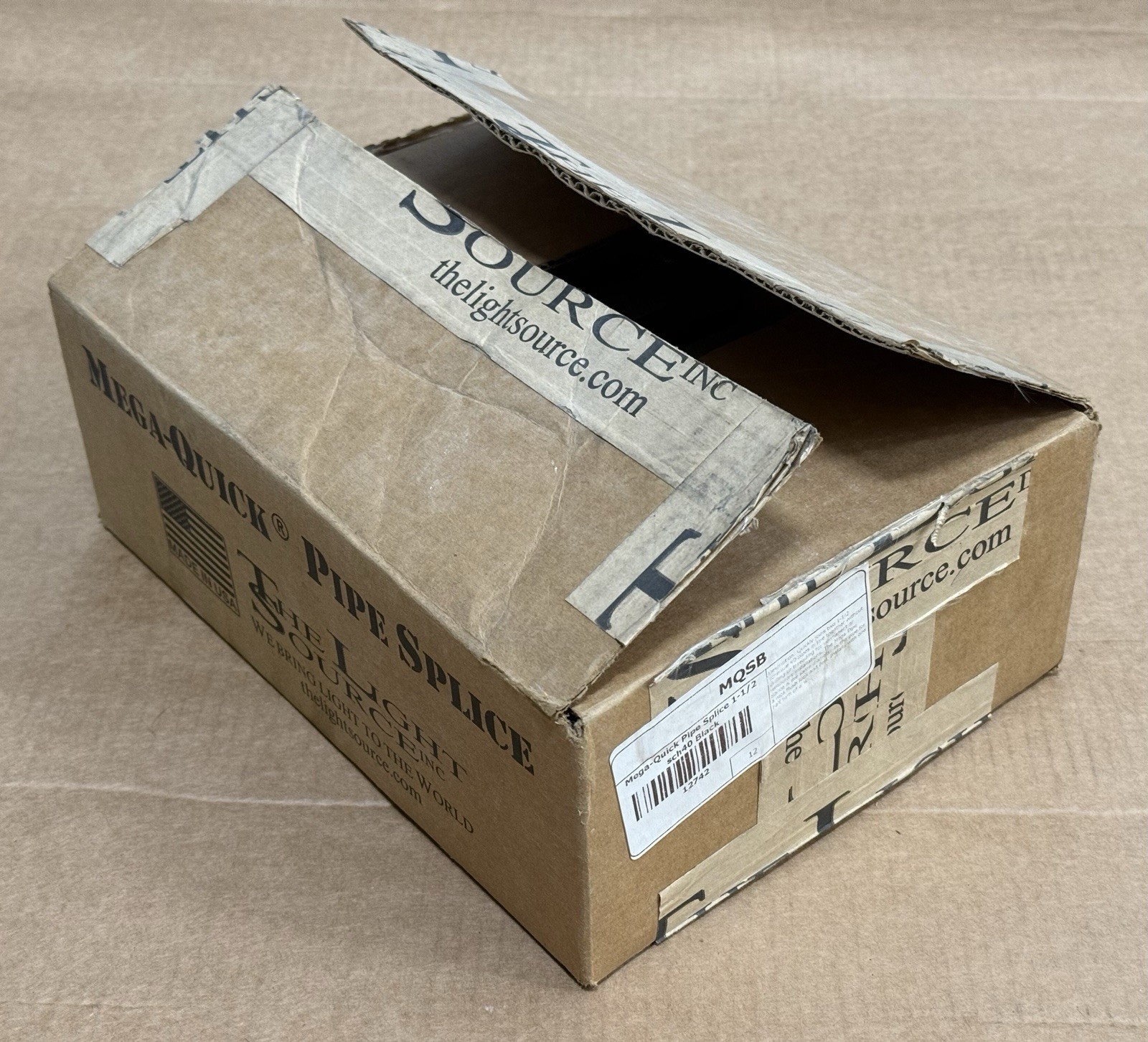 Box of 12 Light Source MQSB Mega-Quick Pipe Splice 1.5″ Sch 40 Pipe Black 12742