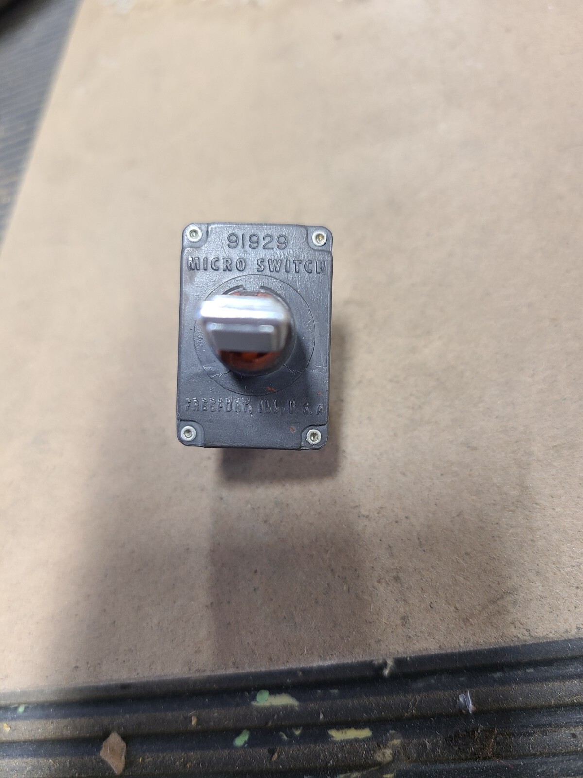 Honeywell Micro Switch 2TL62-10