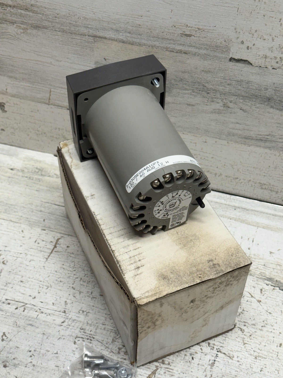 ATC 0-15 SEC TIME DEALY RELAY 3-0305E004A10PX New Defects